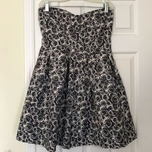 Floral Sweetheart Neck Dress